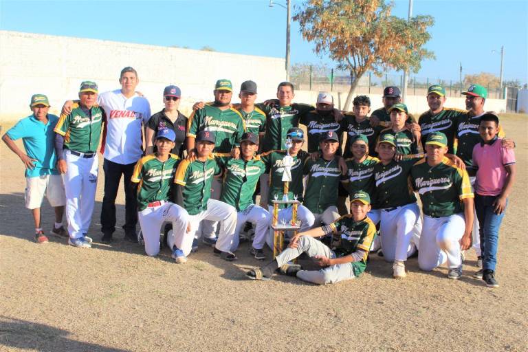 Mangueros se lleva el título en beisbol juvenil en Escuinapa