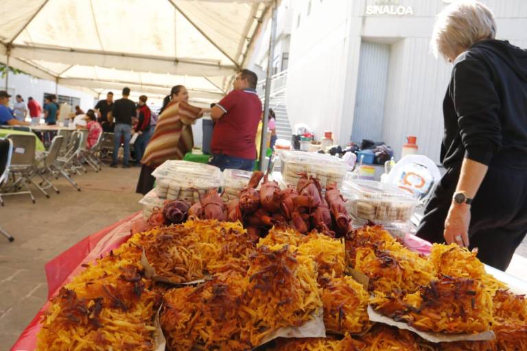 Comparten escuinapenses el sabor de su gastronomía