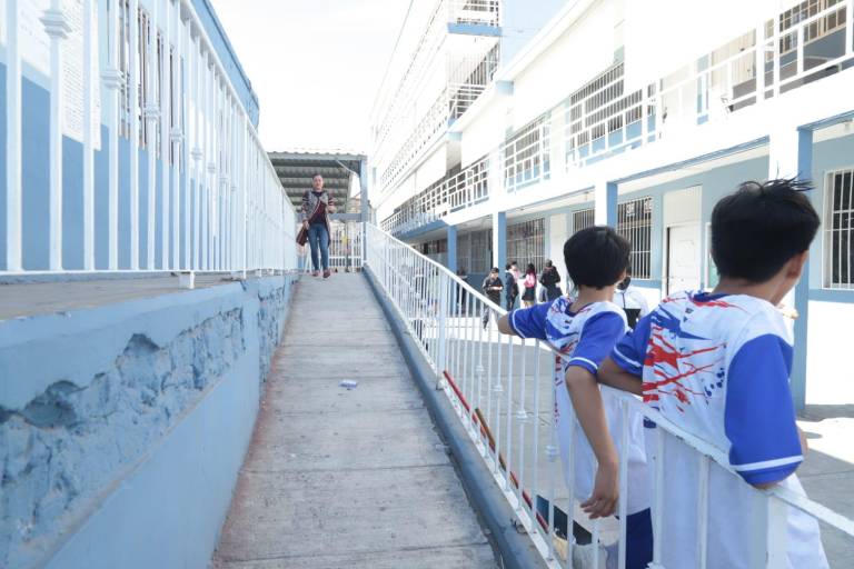 Comparte secundaria Miguel Hidalgo de Mazatlán protocolos de seguridad en casos de emergencia