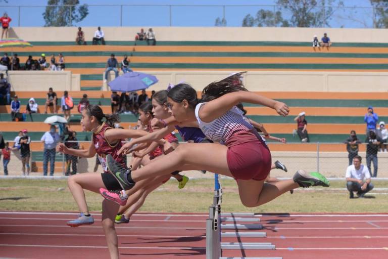 Sinaloa tiene jornada de 17 medallas en Macro Regional de atletismo