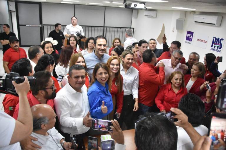 La alianza ‘Fuerza y corazón por México’ registra a sus candidatos locales