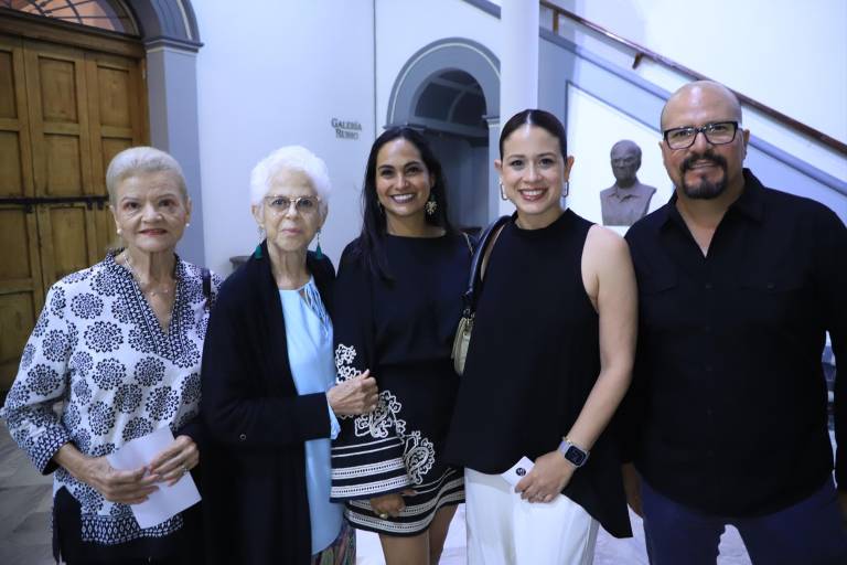 Disfrutan de la Camerata Mazatlán en el TAP