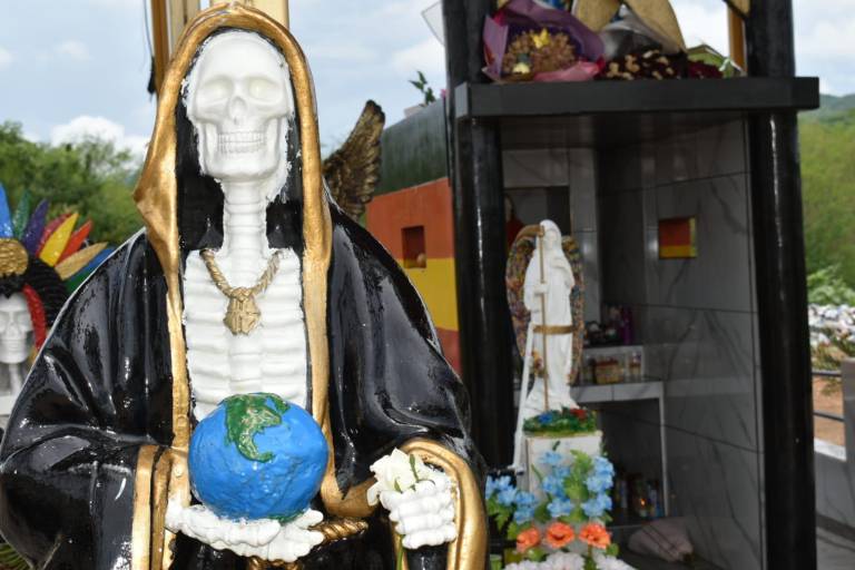 El culto a la muerte en Culiacán avanza porque personas conservan vestigios de antiguas creencias, señala Rodolfo Díaz Fonseca
