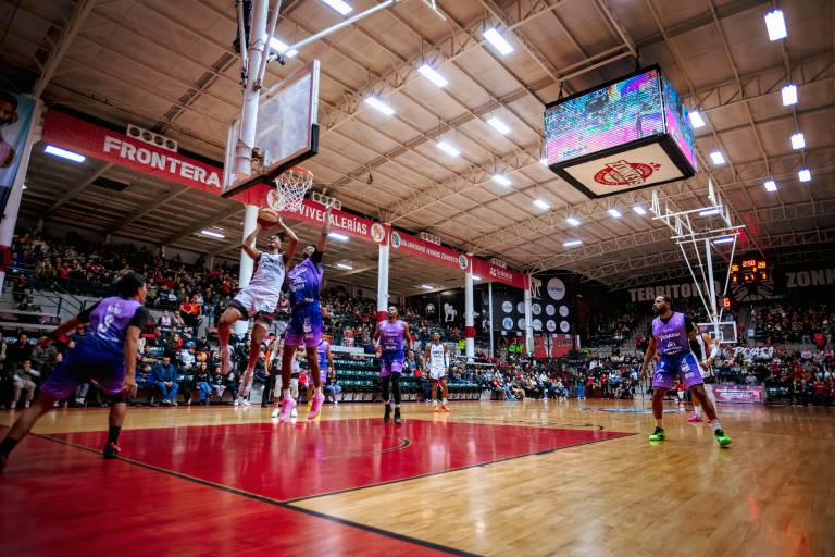 Venados Basketball regresa a la senda de las derrotas