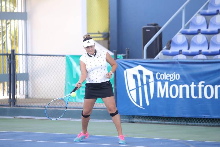 El Segundo Torneo Bajo Techo se pone en marcha en el puerto