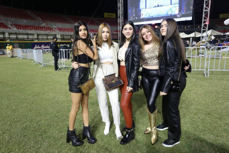 Recibe Obed I sus atributos como Rey del Carnaval de Mazatlán 2022
