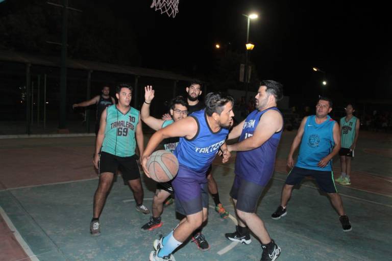 Parque Lineal saca resultado favorable sobre el final, en Liga Burócrata de Mazatlán