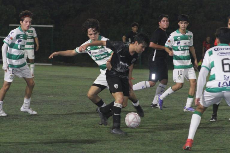 Instituto Canizález rescata valioso empate en la Juvenil C de futbol, en Mazatlán
