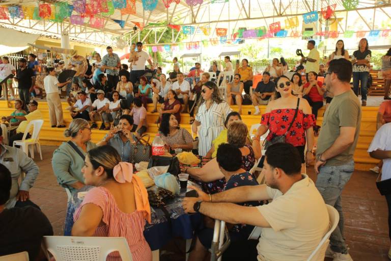 Festejan el sexto aniversario del Tianguis Gastronómico y Artesanal ‘La Noria Mi Pueblo Querido’