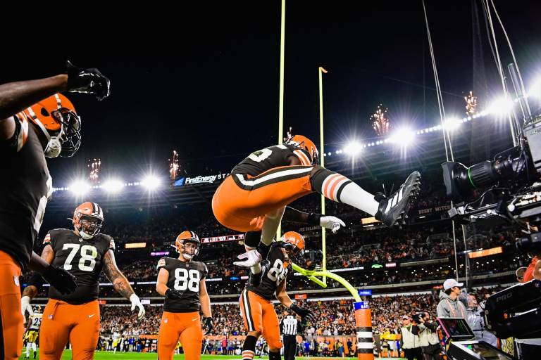 Los Browns volvieron al triunfo ante los Steelers