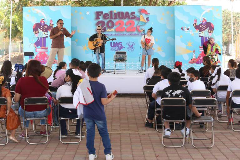 Con música y cuentos hacen imaginar la creación del mundo