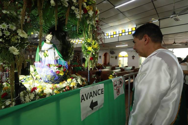 Sinaloenses agradecen a San Judas Tadeo por milagros concedidos