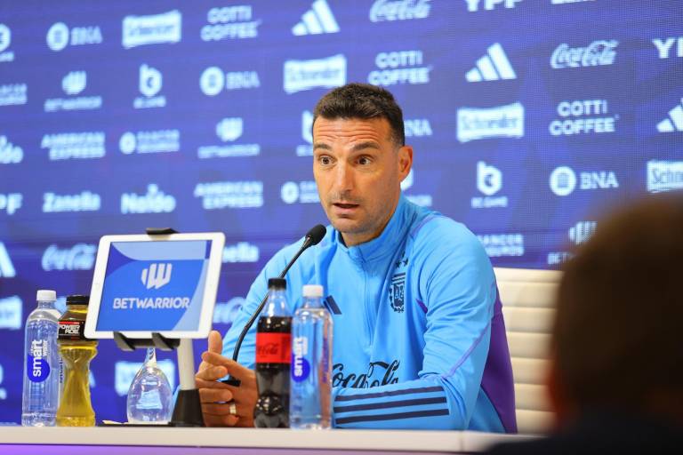 Argentina busca romper la mala racha contra Paraguay