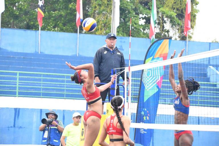 Abril Flores comienza andar en Challenge Edmonton