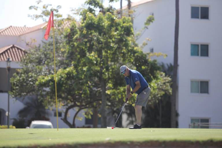 Medina domina la máxima categoría de Anual de Golf El Cid