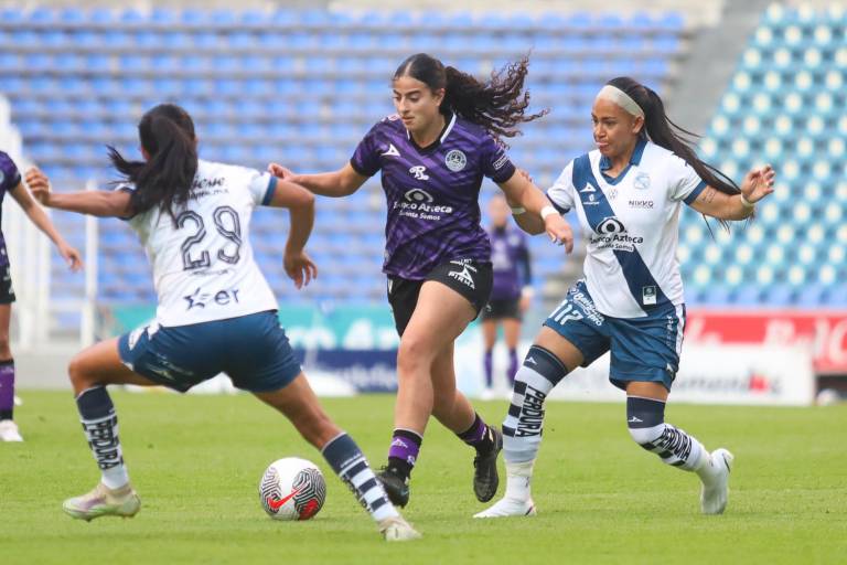 Mazatlán Femenil sorprende al Puebla en el Cuauhtémoc