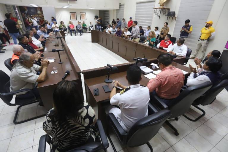 Se declaran listos para actuar ante la temporada de lluvias y huracanes en Mazatlán