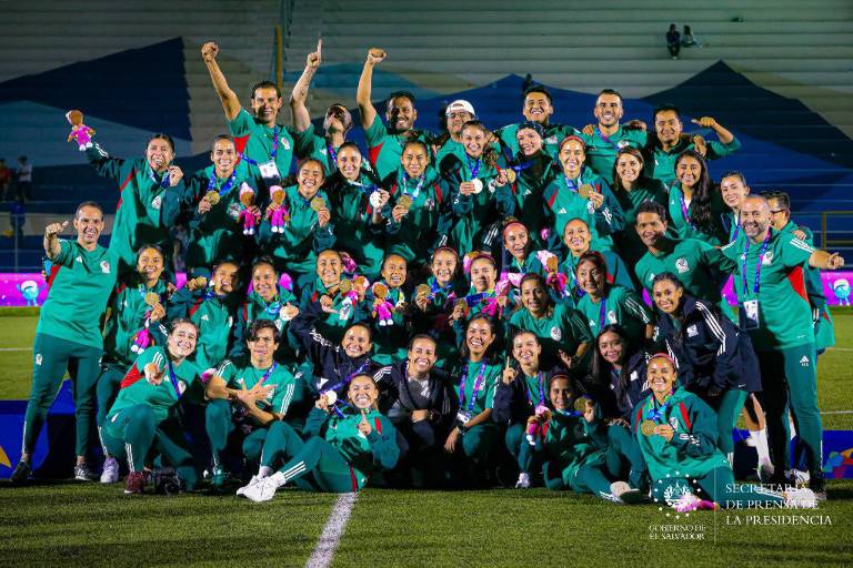 México es tricampeón centroamericano de futbol femenil