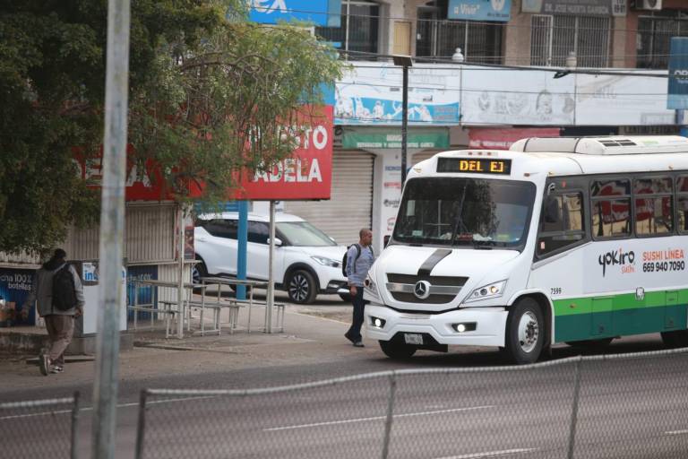 Asegura Dirección de Vialidad que transporte urbano en Culiacán y Mazatlán opera con normalidad
