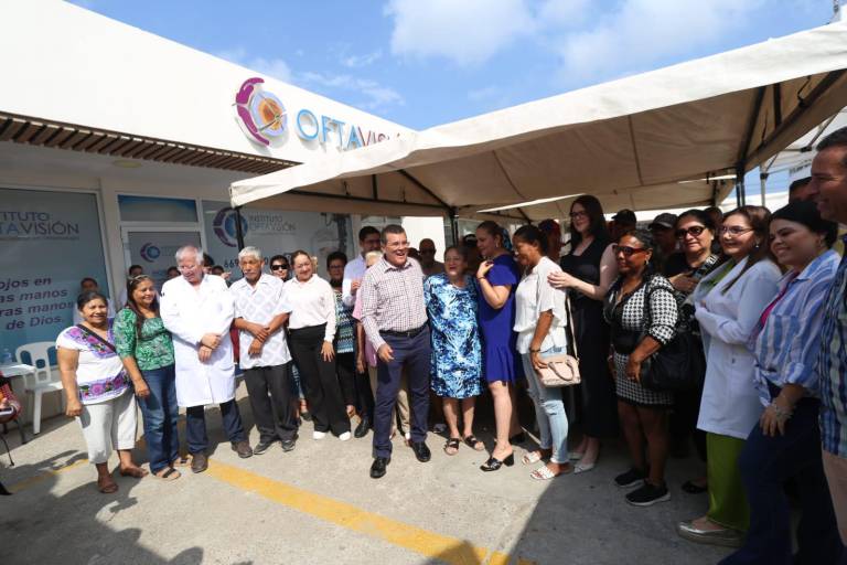 Ponen en marcha campaña de cirugía de cataratas en Mazatlán