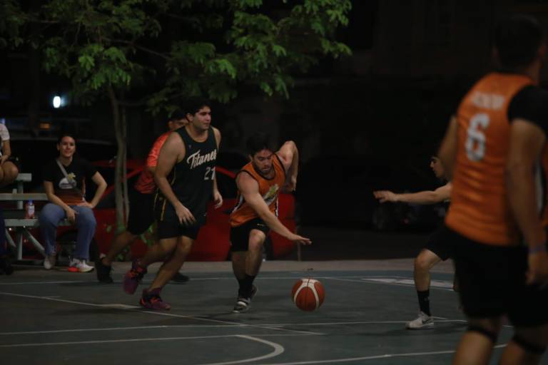 Halcones vuela con la victoria en Casa Hogar