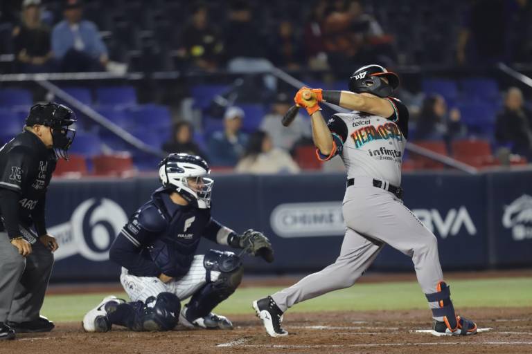 En extra innings, Monterrey se quedó con el primero