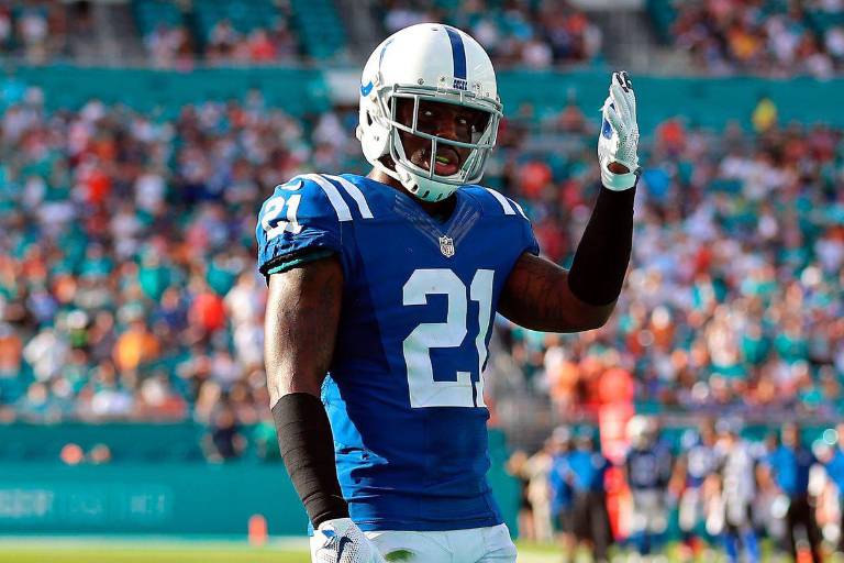 Hallan sin vida a Vontae Davis, ex esquinero de la NFL