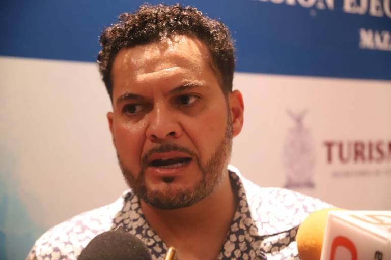 El que nada debe, nada teme, dice Juan José Arellano ante investigación a familiares