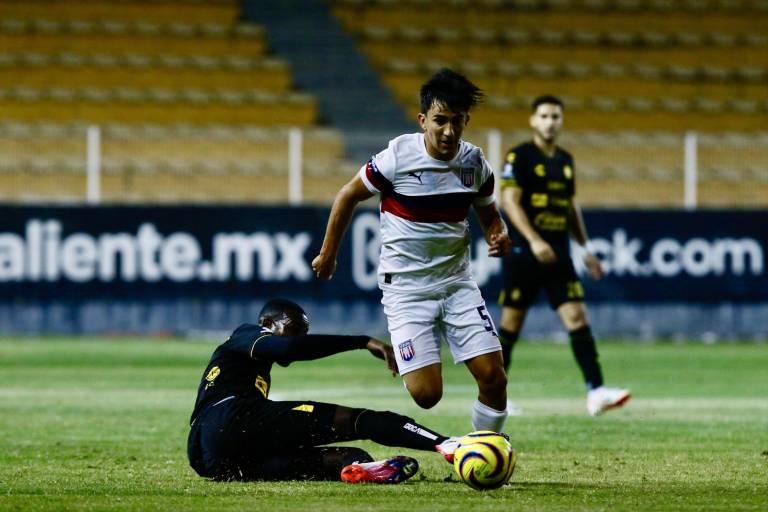 Dorados de Sinaloa cae de nuevo en casa y prácticamente está eliminado