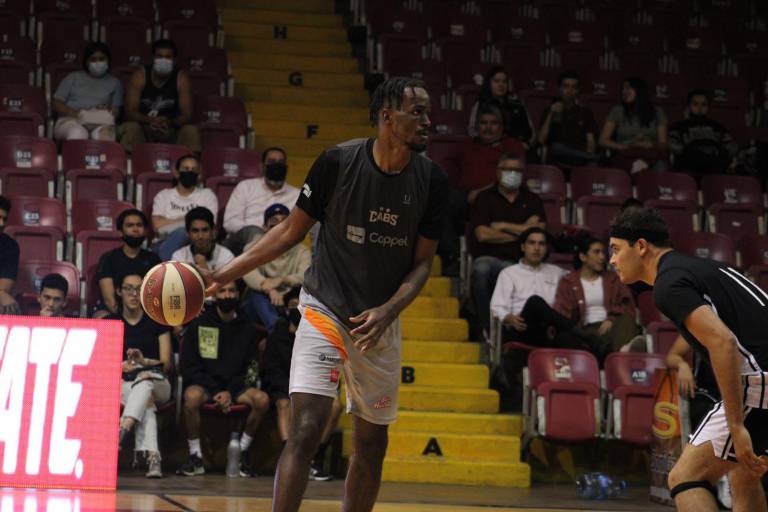 Kerwin Smith, nuevo refuerzo extranjero de Caballeros de Culiacán
