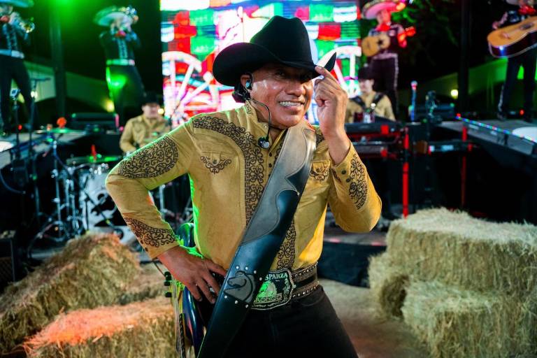 Lupe Esparza sale del Covid