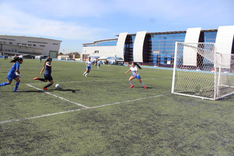 Águilas UAS de futbol femenil debutan en Liga Nacional