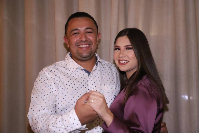 Carolina Moreno y Sergio Hernández se comprometen en matrimonio