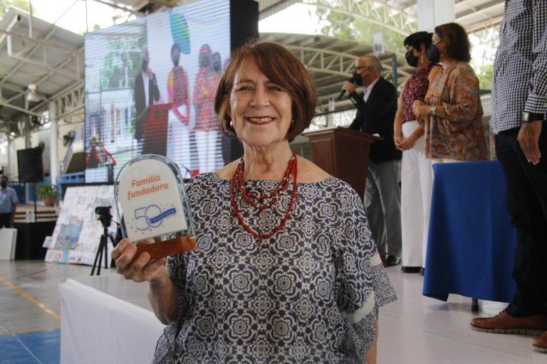 Celebra la Escuela Activa Integral 50 años de educar y formar alumnos sobresalientes