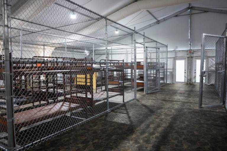 Sheinbaum señala que son más de 30 mexicanos detenidos en el ‘Alcatraz de los Caimanes’