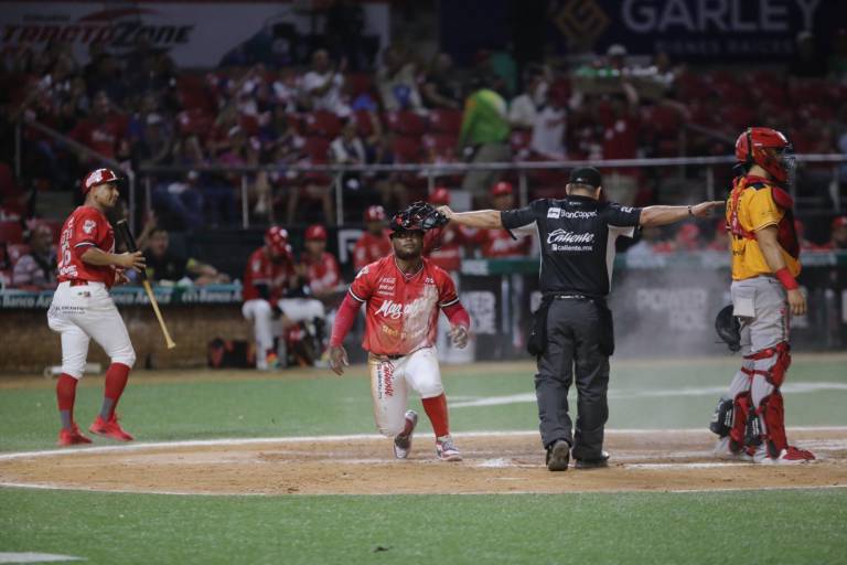 Frena Mayos a Venados de Mazatlán, en el primero de la serie