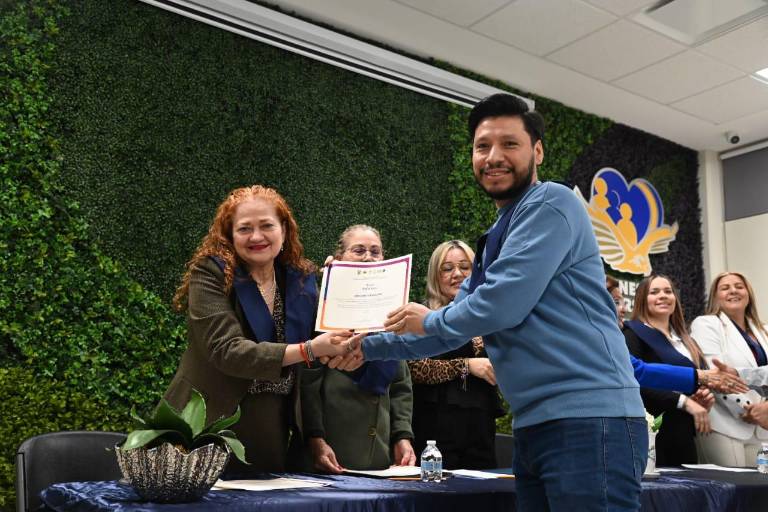 Clausuran diplomado en prevención y atención de violencias en instituciones educativas en la UAS