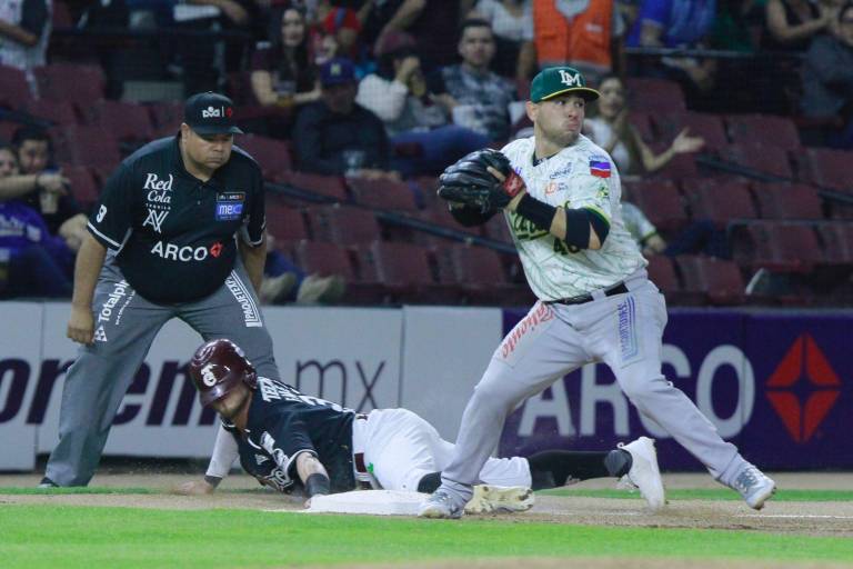 Cañeros de Los Mochis asegura la serie ante Tomateros de Culiacán