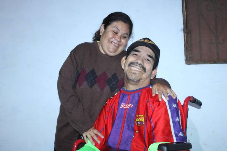 Belén y Enrique, un amor que se fortalece en la adversidad