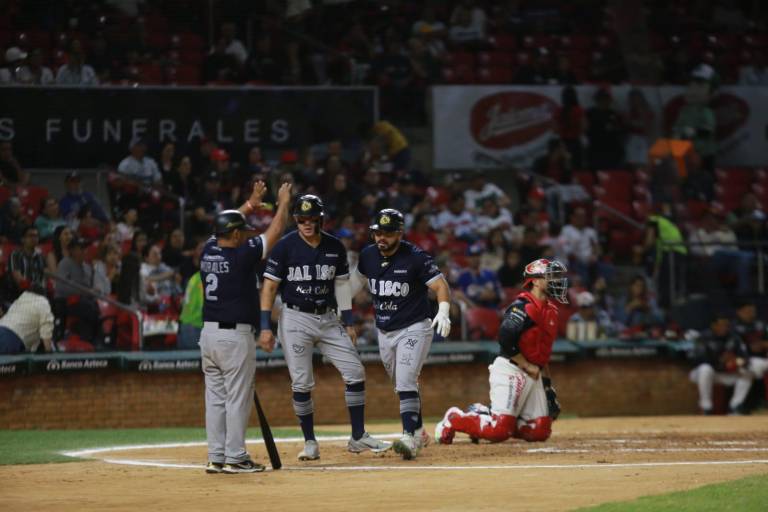 Vence Charros a Venados y este domingo se define la serie
