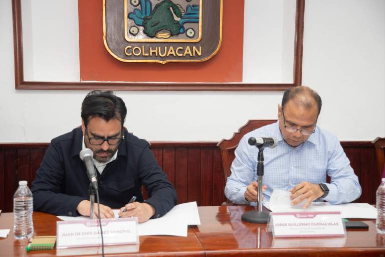 Firman segunda adenda del programa de microcrédito para mujeres emprendedoras de Culiacán