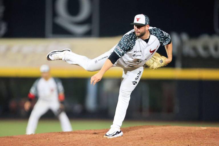 Luce el pitcheo de Algodoneros de Guasave en el beisbol veraniego