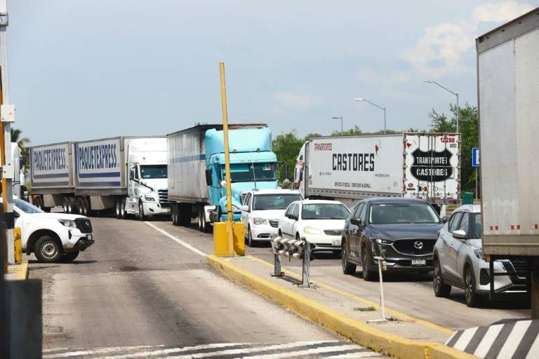 Registra autopista Mazatlán-Culiacán circulación fluida este jueves