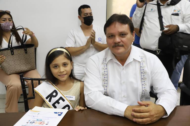 El nuevo Cabildo Infantil 2022 ejerce su puesto y recibe reconocimientos