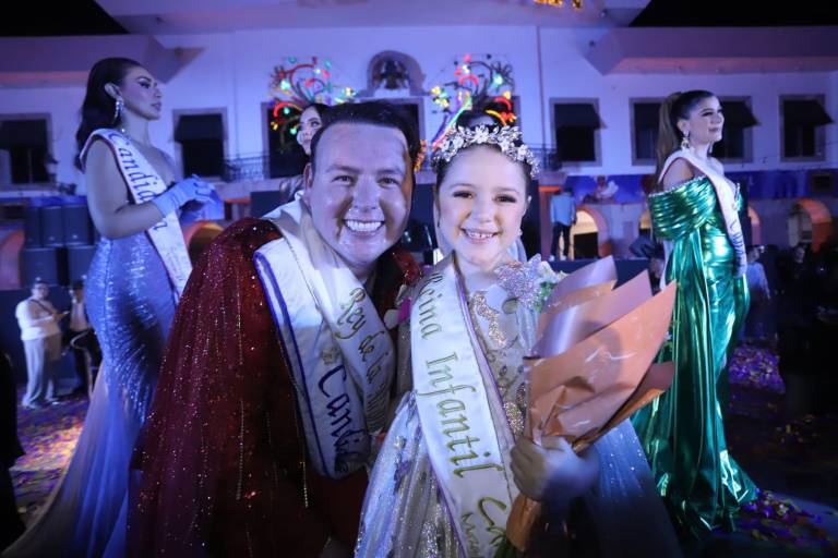 María Paula es Reina Infantil y Héctor Limón Rey de la Alegría del Carnaval de Mazatlán