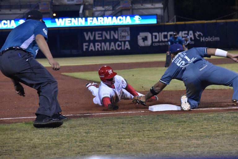 Águilas frena a Algodoneros y empareja la serie