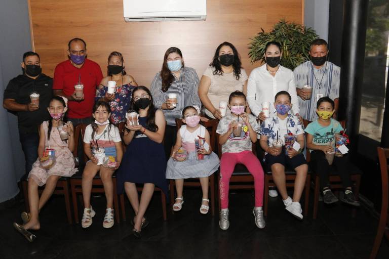 Datemex festeja a los niños con función de cine
