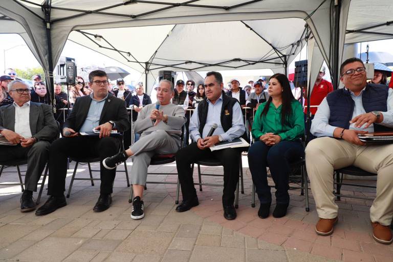 Funcionarios de la UAS intercambian abogados y logran diferir audiencia