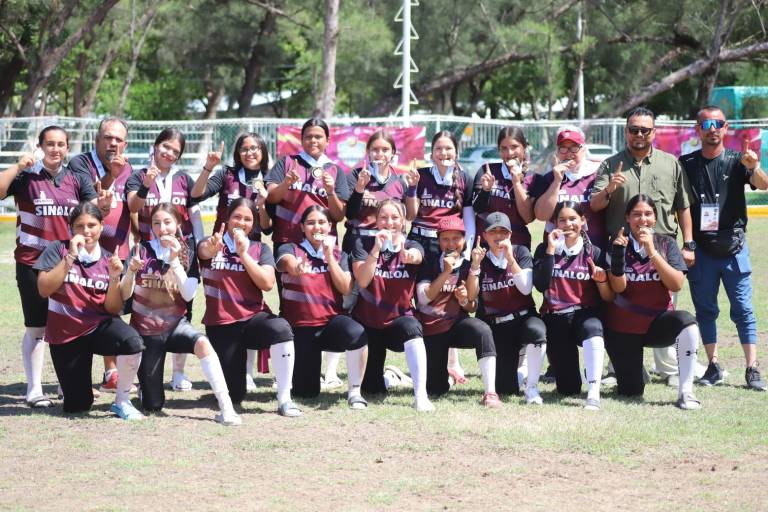¡Son niñas de oro! Sinaloa se cuelga el oro en softbol de Nacionales Conade
