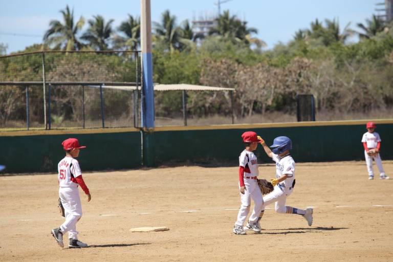 Región 1 supera a Región 7 en cierre de rol de Nacional 7-8 años
